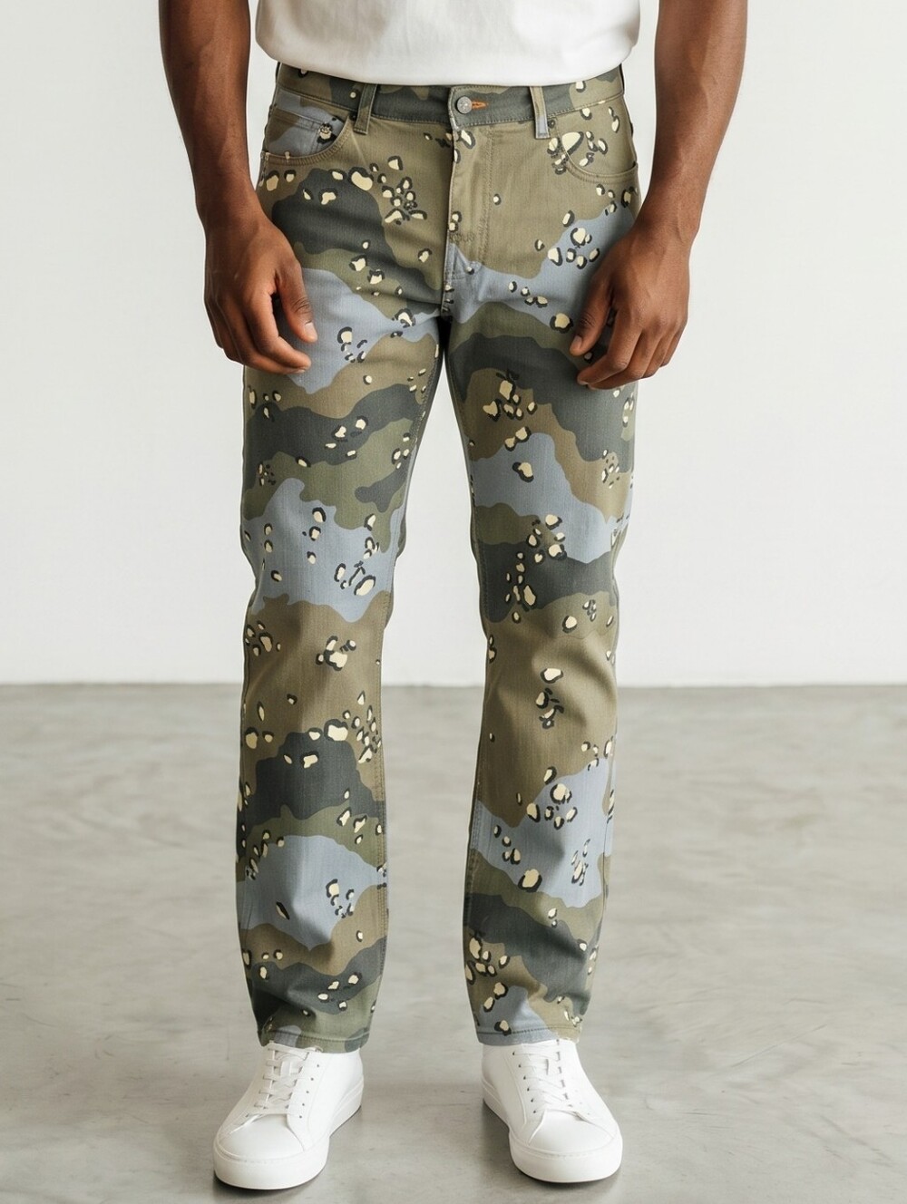 Slim Fit Men’s Camouflage Jeans - Olive Green